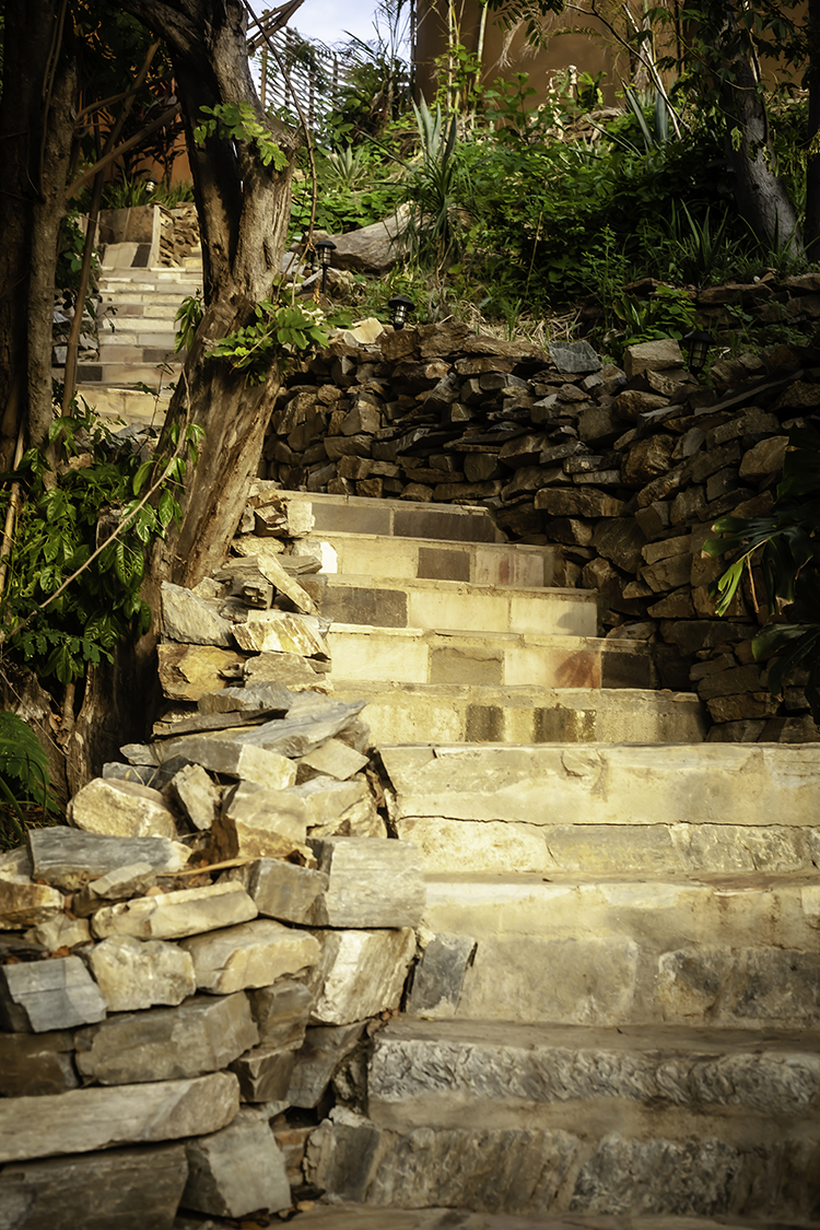 Separate entrance via quarry stairs.