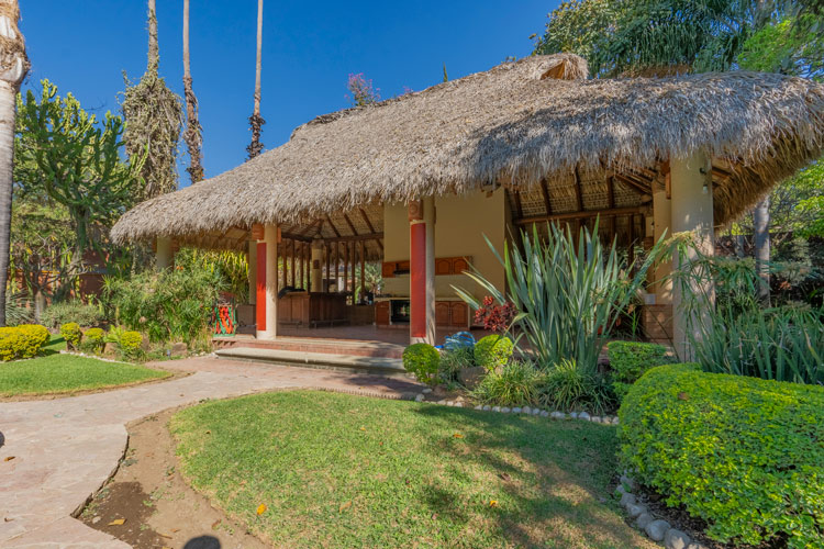 palapa roof