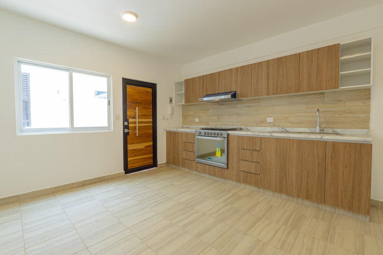 kitchen and dining area for 1 bedroom apartment attached to house in tlalixtac de cabrera