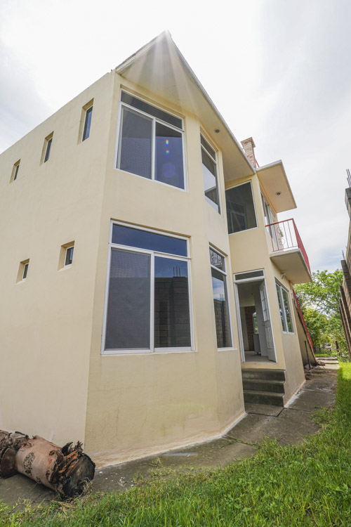 two apartments top and bottom floors attached to house for sale in Tlalixtac de Cabrera Oaxaca